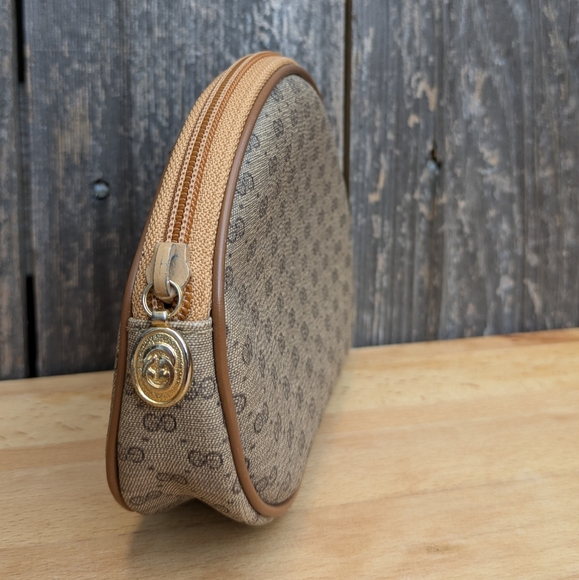 Gucci Vintage GG Supreme Pouch, Luxury Designer Small Pouch Bag Vanity Case - Picture 2 of 11